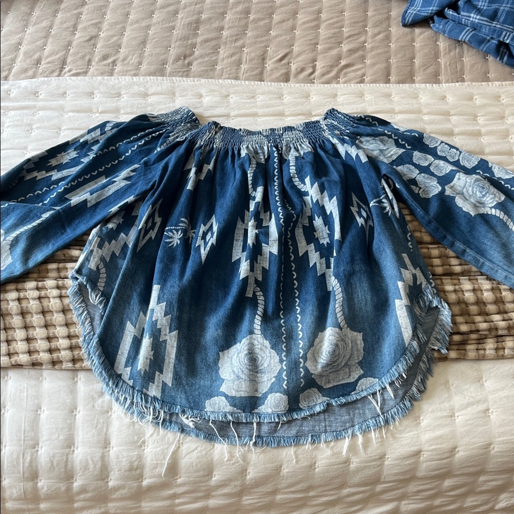 One Teaspoon Indigo Patterned Off The Shoulder Top - image 3